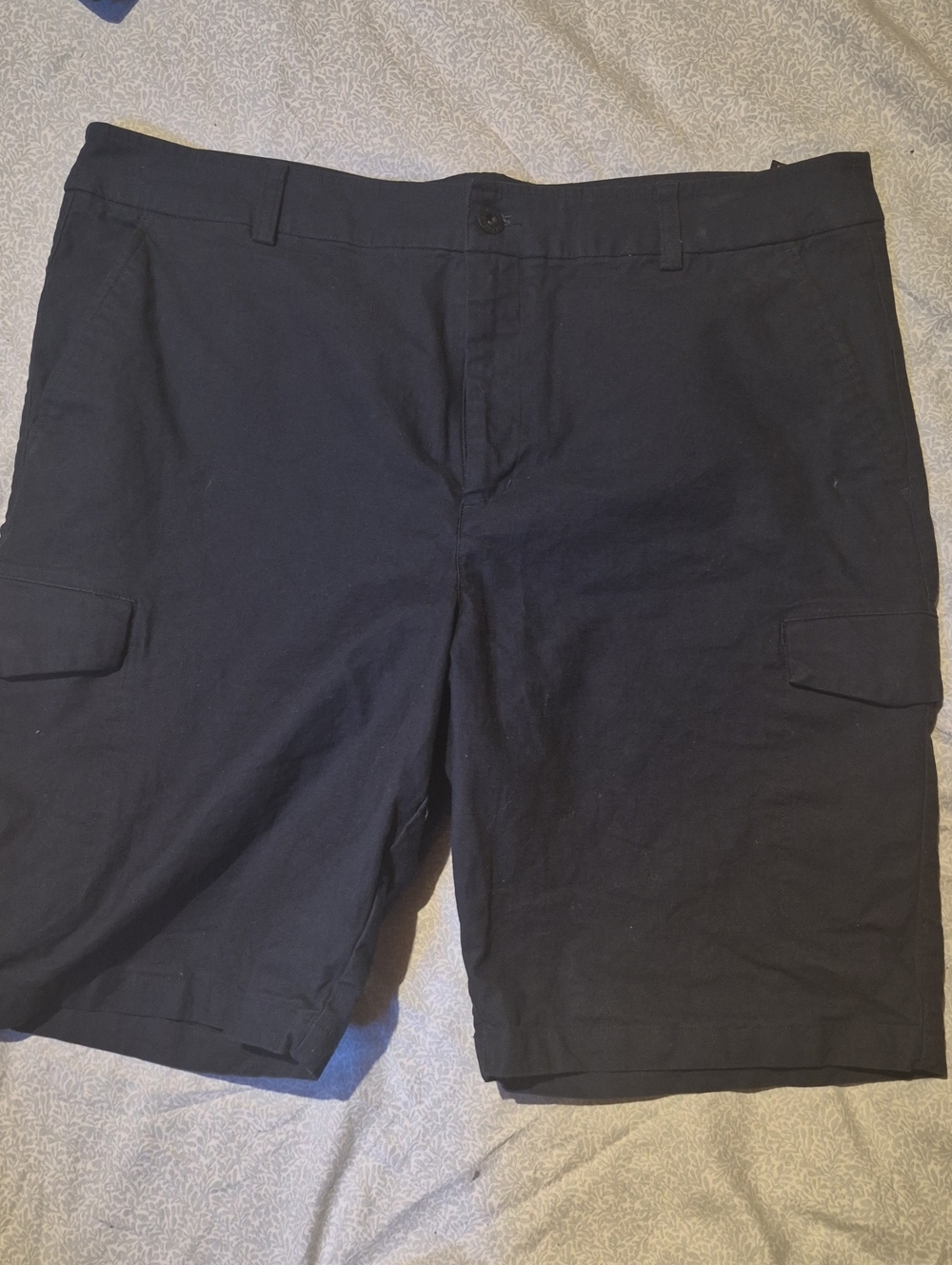Men's Black Cargo Shorts - Classic Casual Wear